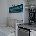 Aeraki Apartment *